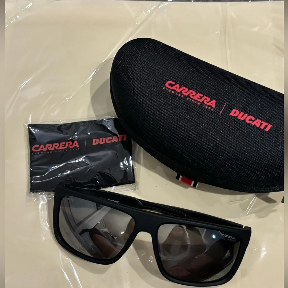 Carrera Carduc x Ducati Black Sunglasses with Gray Lenses BRAND NEW with case